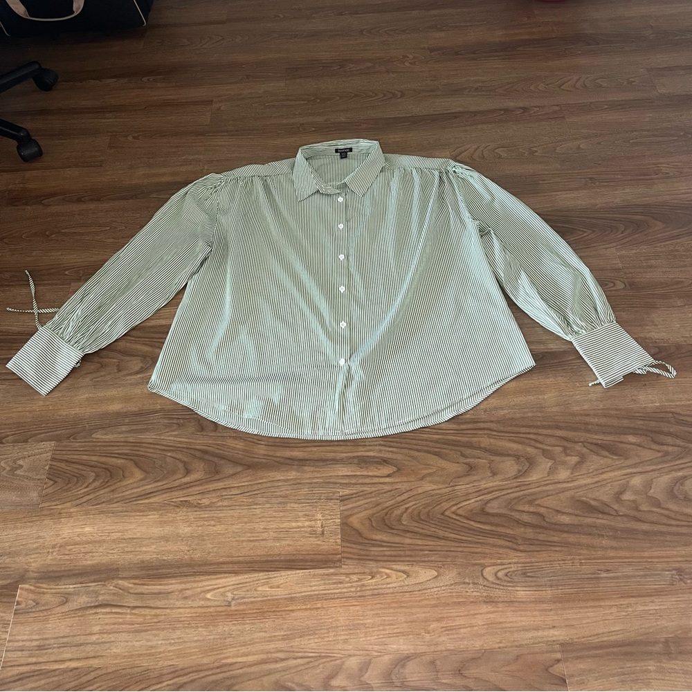 Boohoo Oversized Green Striped Women's Button Down Shirt